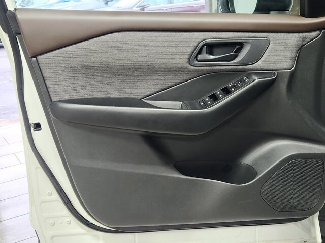 2023 Nissan Rogue in Cinnaminson, NJ 08077 - 18103830 10