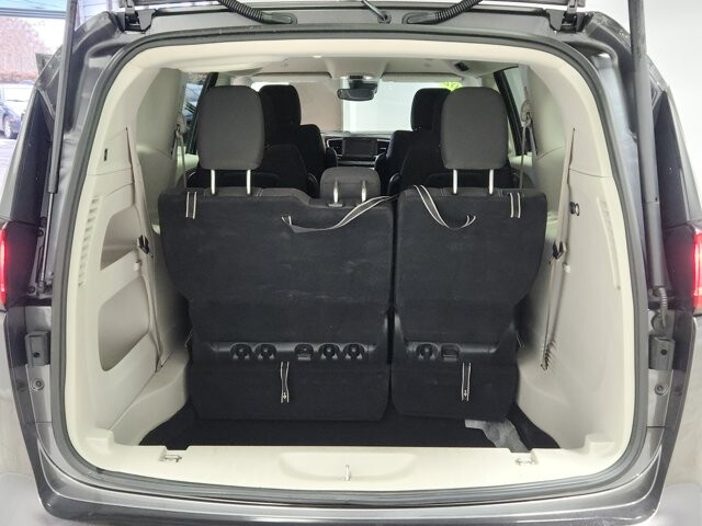 2023 Chrysler Voyager in Cinnaminson, NJ 08077 - 18103831 15