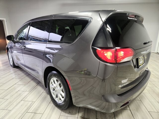 2023 Chrysler Voyager in Cinnaminson, NJ 08077 - 18103831 3