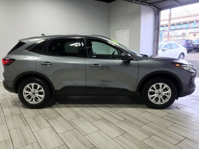 2024 Ford Escape in Cinnaminson, NJ 08077 - 18103835 6
