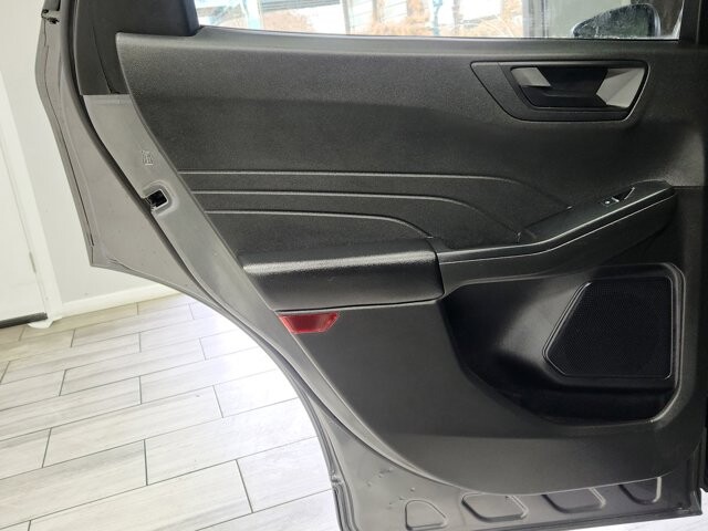 2024 Ford Escape in Cinnaminson, NJ 08077 - 18103835 12