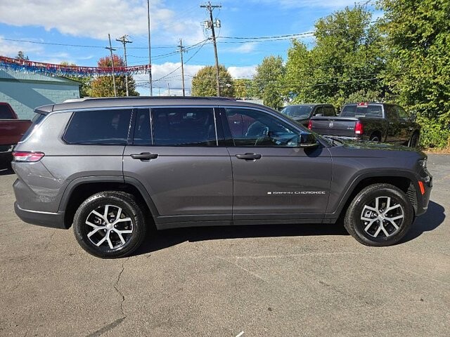 2024 Jeep Grand Cherokee L in Oregon, OH 43616 - 18103837 6