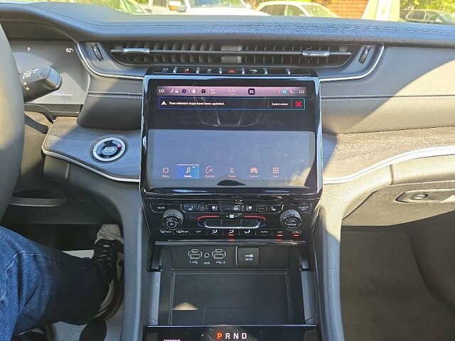 2024 Jeep Grand Cherokee L in Oregon, OH 43616 - 18103837 23