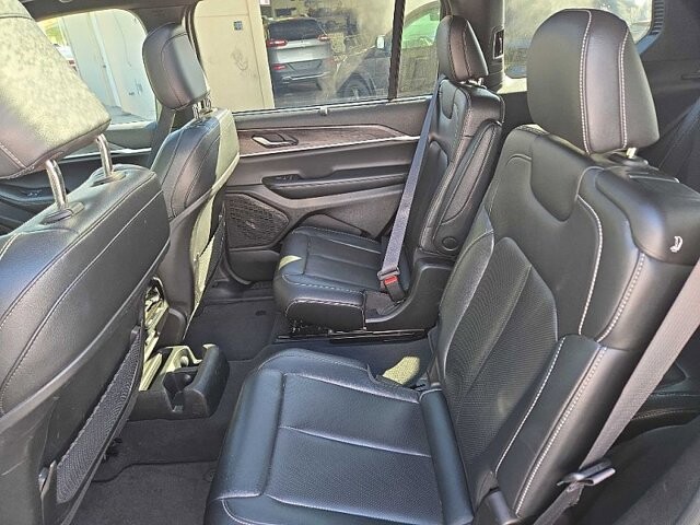 2024 Jeep Grand Cherokee L in Oregon, OH 43616 - 18103837 12