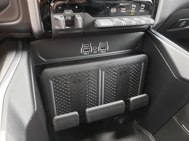 2025 RAM 2500 in Bedford, OH 44146 - 18103840 11