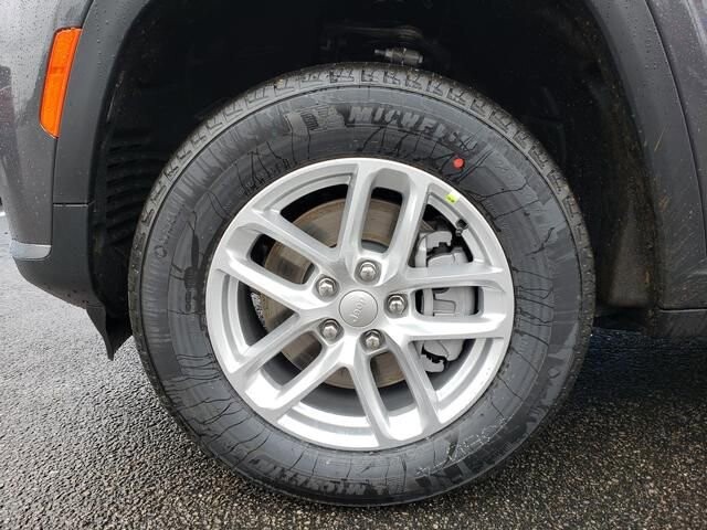 2025 Jeep Grand Cherokee L in Bedford, OH 44146 - 18103845 12