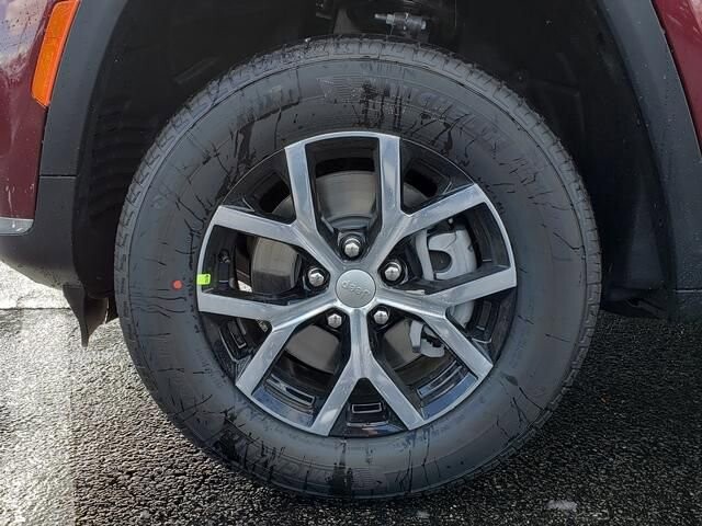 2025 Jeep Grand Cherokee L in Bedford, OH 44146 - 18103847 12
