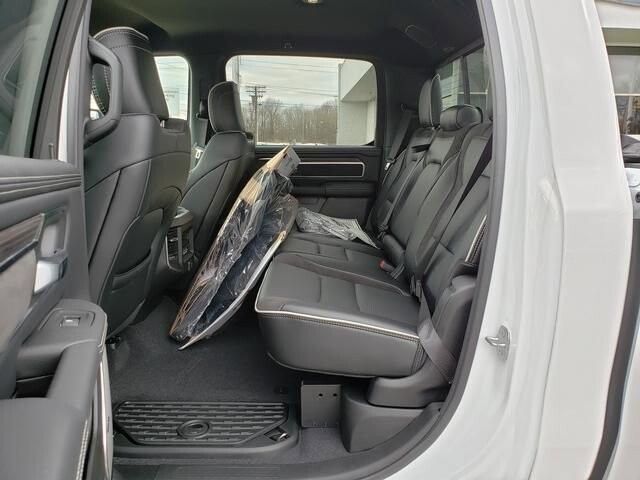 2026 RAM 1500 in Bedford, OH 44146 - 18103855 7
