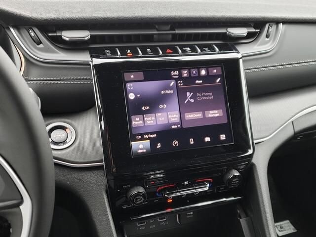 2025 Jeep Grand Cherokee L in Bedford, OH 44146 - 18103861 11