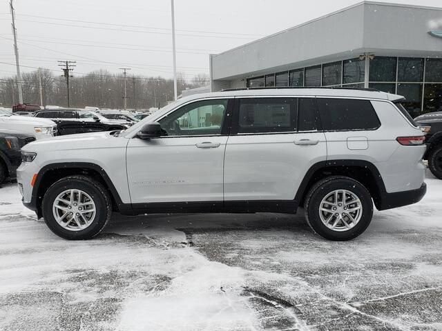 2025 Jeep Grand Cherokee L in Bedford, OH 44146 - 18103861 2