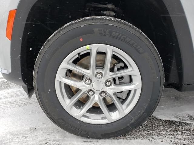 2025 Jeep Grand Cherokee L in Bedford, OH 44146 - 18103861 12