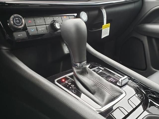 2026 Jeep Compass in Bedford, OH 44146 - 18103863 11