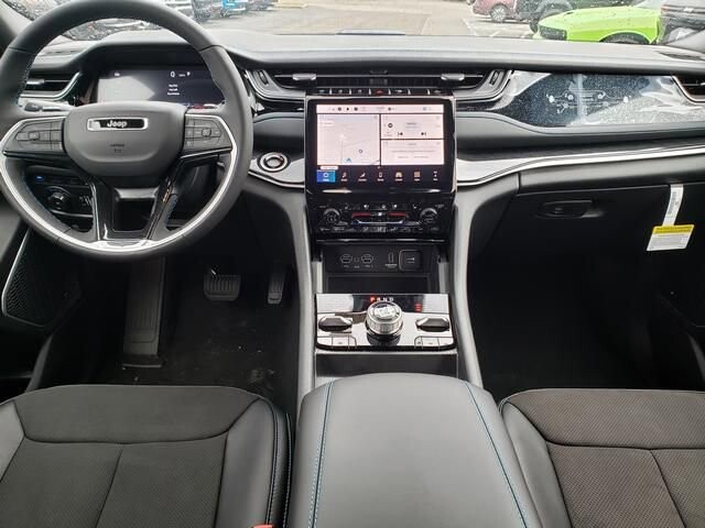 2024 Jeep Grand Cherokee in Bedford, OH 44146 - 18103865 9