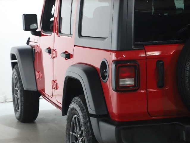 2025 Jeep Wrangler in Bedford, OH 44146 - 18103867 42