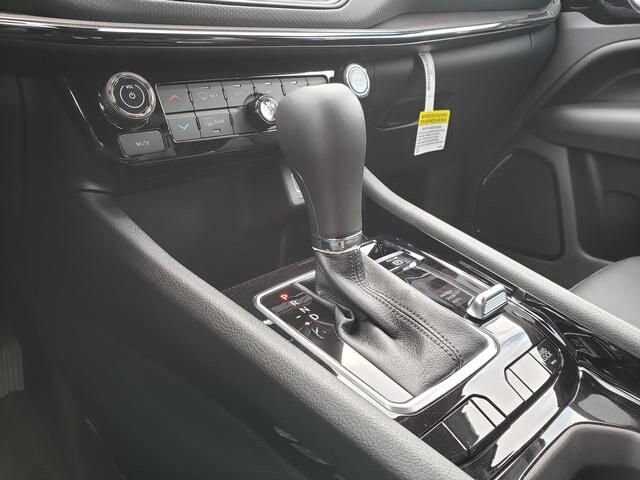 2026 Jeep Compass in Bedford, OH 44146 - 18103872 11