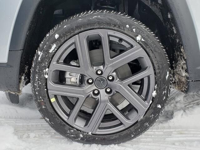 2026 Jeep Compass in Bedford, OH 44146 - 18103872 12