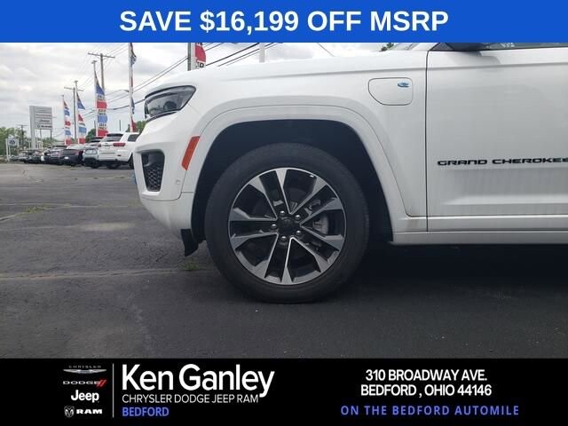 2024 Jeep Grand Cherokee in Bedford, OH 44146 - 18103874 12