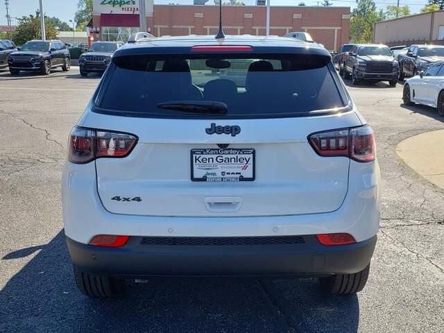 2026 Jeep Compass in Bedford, OH 44146 - 18103875 4