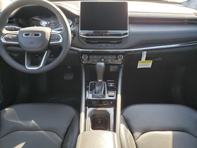 2026 Jeep Compass in Bedford, OH 44146 - 18103875 8