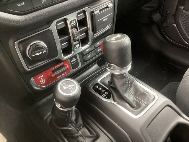 2026 Jeep Wrangler in Bedford, OH 44146 - 18103882 12