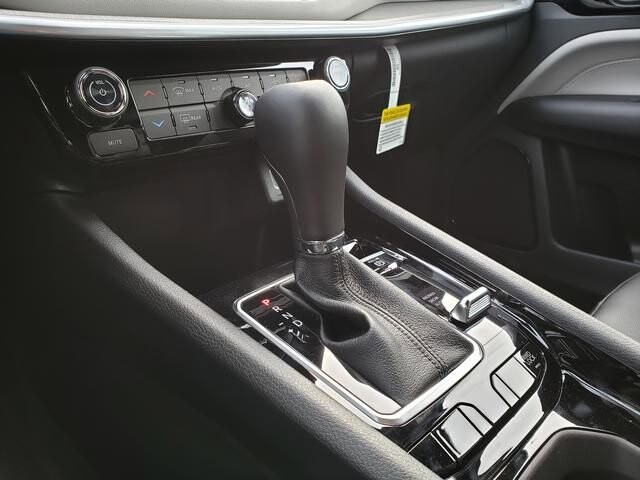 2026 Jeep Compass in Bedford, OH 44146 - 18103887 11