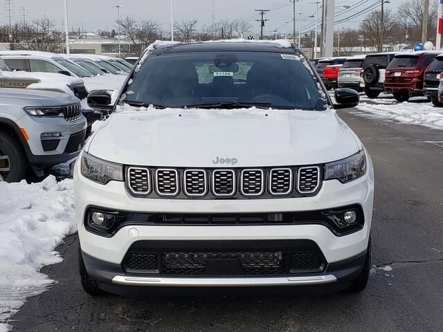 2026 Jeep Compass in Bedford, OH 44146 - 18103887 5
