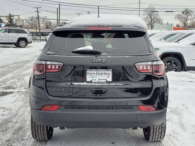 2026 Jeep Compass in Bedford, OH 44146 - 18103888 4