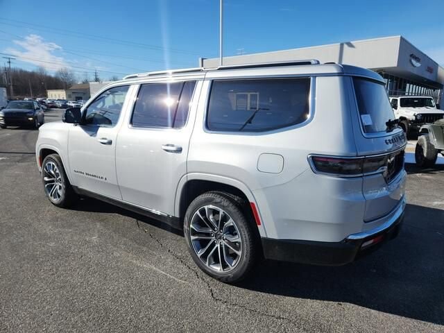 2024 Jeep Grand Wagoneer in Bedford, OH 44146 - 18103890 4