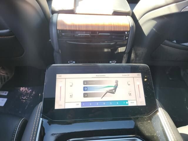 2024 Jeep Grand Wagoneer in Bedford, OH 44146 - 18103890 10