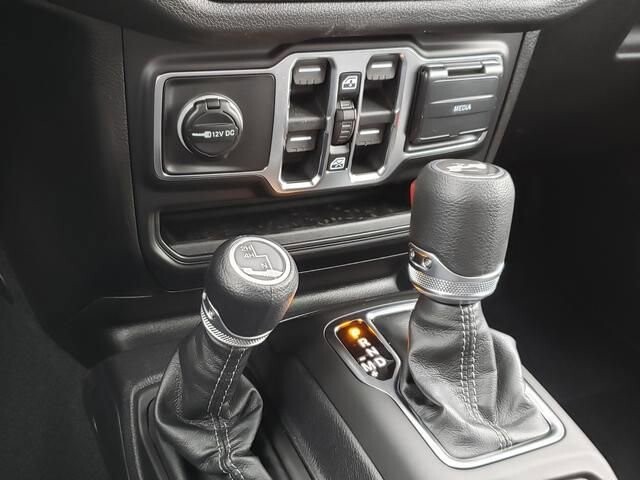 2026 Jeep Wrangler in Bedford, OH 44146 - 18103892 11