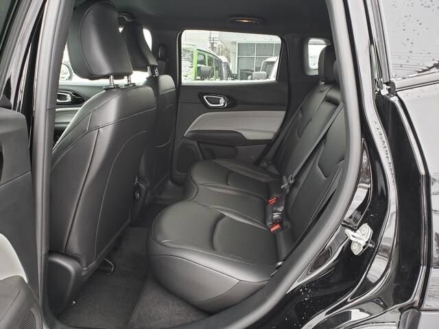 2026 Jeep Compass in Bedford, OH 44146 - 18103894 7