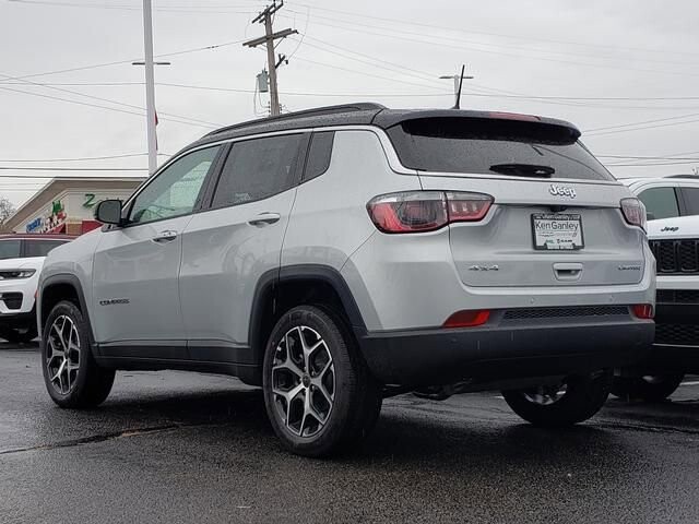 2026 Jeep Compass in Bedford, OH 44146 - 18103895 3