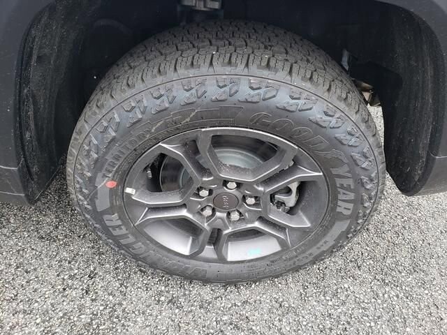 2024 Jeep Grand Cherokee in Bedford, OH 44146 - 18103898 12