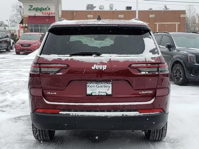 2025 Jeep Grand Cherokee L in Bedford, OH 44146 - 18103900 4