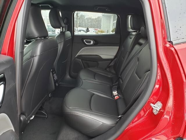 2026 Jeep Compass in Bedford, OH 44146 - 18103901 7