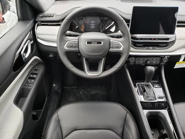 2026 Jeep Compass in Bedford, OH 44146 - 18103901 9