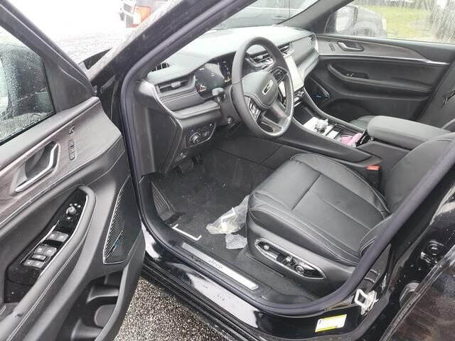 2024 Jeep Grand Cherokee in Bedford, OH 44146 - 18103902 6