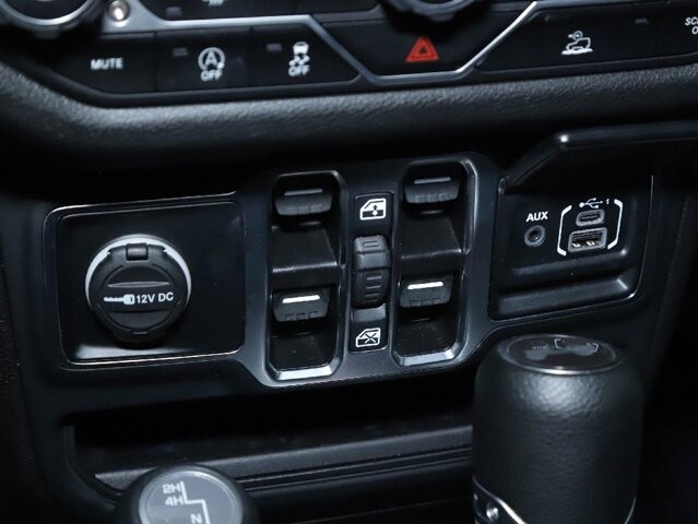 2025 Jeep Wrangler in Bedford, OH 44146 - 18103904 27