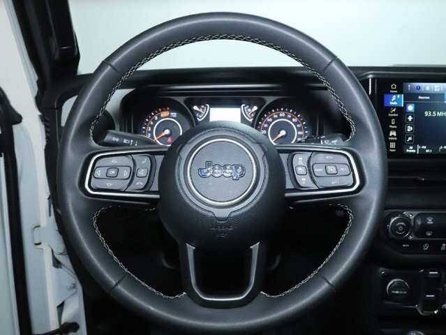 2025 Jeep Wrangler in Bedford, OH 44146 - 18103904 21