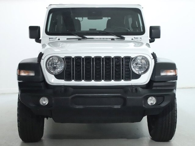 2025 Jeep Wrangler in Bedford, OH 44146 - 18103904 5