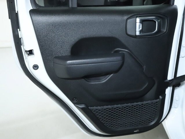 2025 Jeep Wrangler in Bedford, OH 44146 - 18103904 13