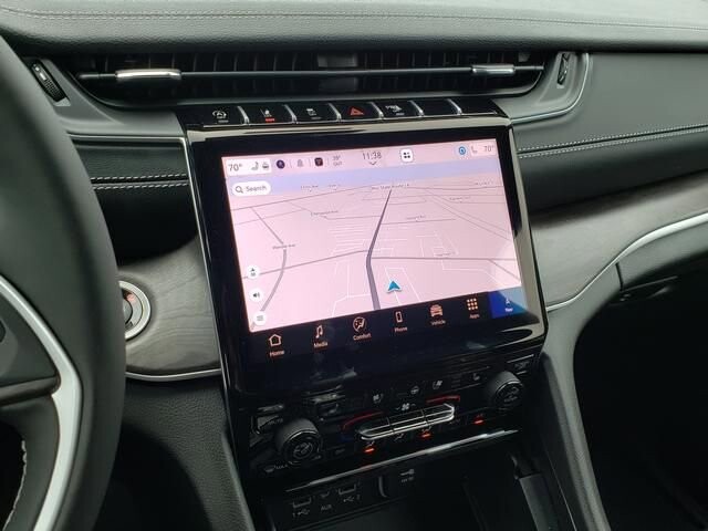 2025 Jeep Grand Cherokee L in Bedford, OH 44146 - 18103905 11