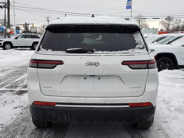 2025 Jeep Grand Cherokee L in Bedford, OH 44146 - 18103908 4