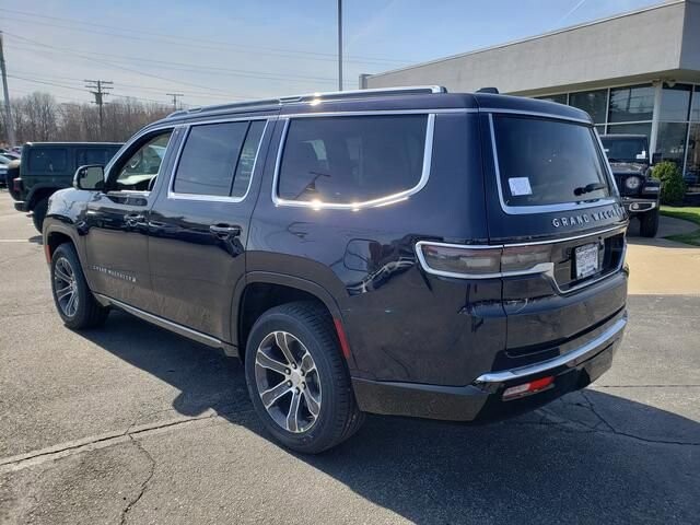 2024 Jeep Grand Wagoneer in Bedford, OH 44146 - 18103911 4