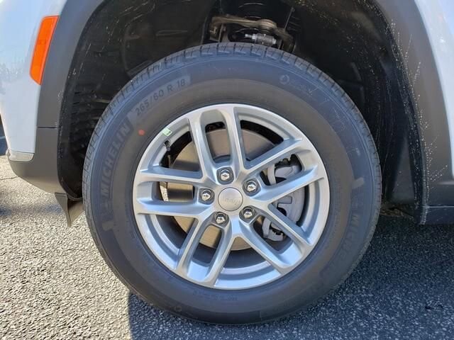 2025 Jeep Grand Cherokee L in Bedford, OH 44146 - 18103912 12