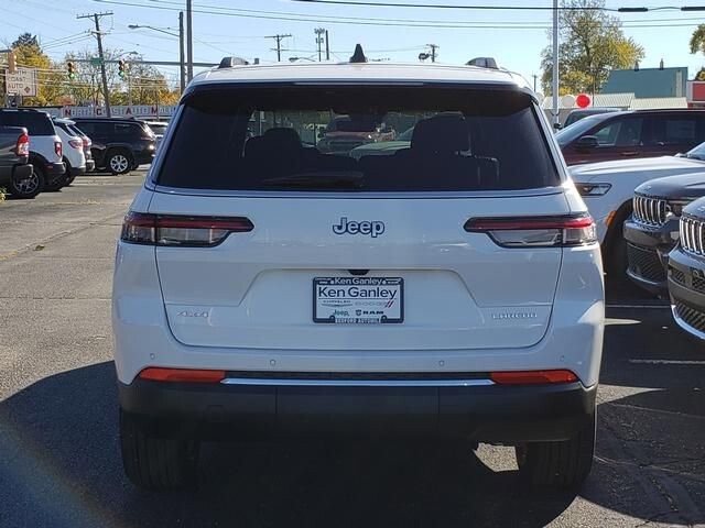 2025 Jeep Grand Cherokee L in Bedford, OH 44146 - 18103912 4