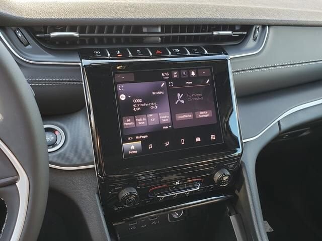 2025 Jeep Grand Cherokee L in Bedford, OH 44146 - 18103912 11