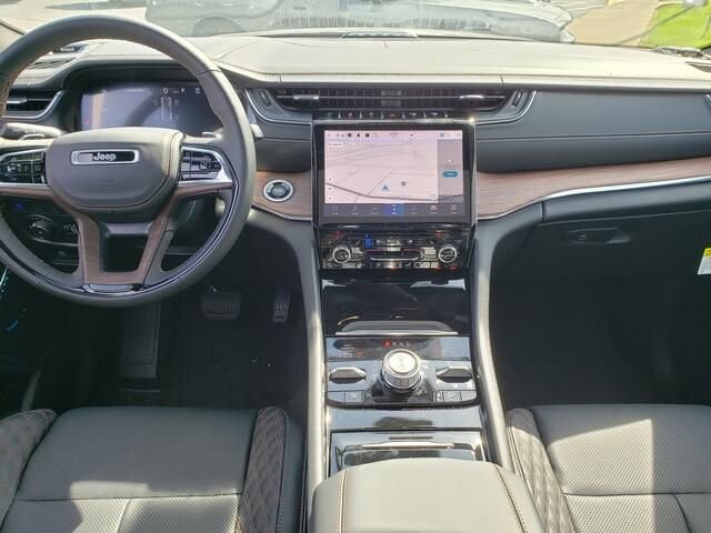 2023 Jeep Grand Cherokee in Bedford, OH 44146 - 18103916 8