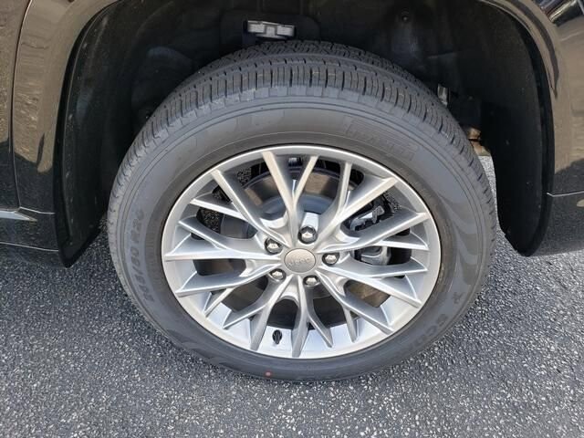 2023 Jeep Grand Cherokee in Bedford, OH 44146 - 18103916 12