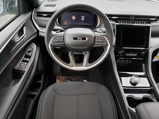 2025 Jeep Grand Cherokee in Bedford, OH 44146 - 18103918 9